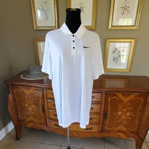 NIKE Shirt